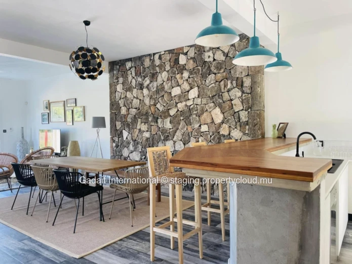 Villa d'Exception à Louer à Calodyne – L'Élégance Moderne au Cœur de la Sérénité Mauricienne