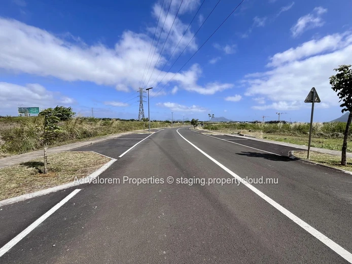 50-Perch Commercial Plot | L’Avenir, Moka