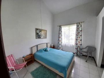 Maison de 8 Chambres