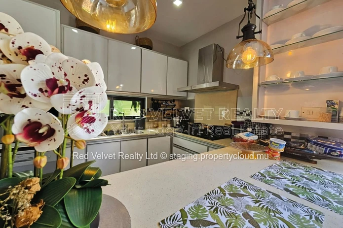Your Dream Villa Awaits in the North!