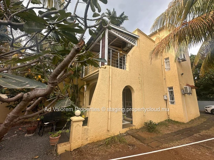 Duplex for sale in Tamarin