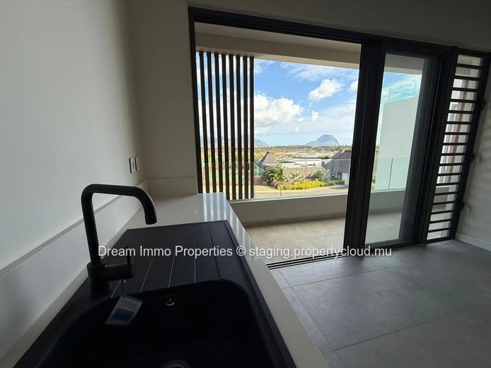 Superb Apartments With Sea Or Mountain Views Within A Beachfront Residence - Mauritius