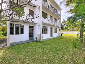 6 Bedroom House