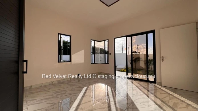 Villa à vendre à Grand Baie, 223m² habitables sur 359m², 4 chambres, nombreux services proches, Rs.