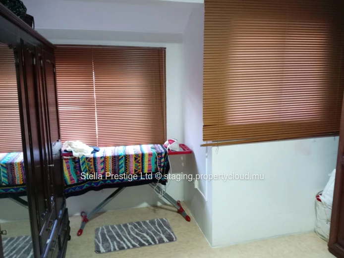Renovated 4-Bedroom House in Vacoas-Phoenix Area with Modern Features - Close to Schools, Shops, and More! Only Rs!