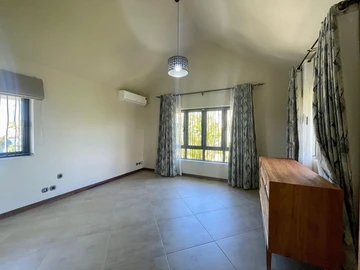 Maison de 4 Chambres