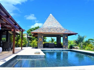 4 Bedroom Villa