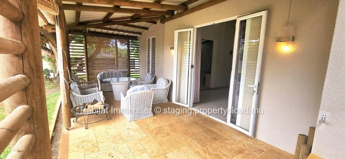 Charmante maison meublée et équipée de 200 m², sur un terrain de 168 toises, idéalement située à Tamarin