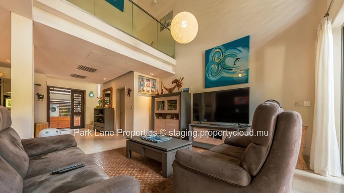 Duplex élégant avec accès direct à la Marina
