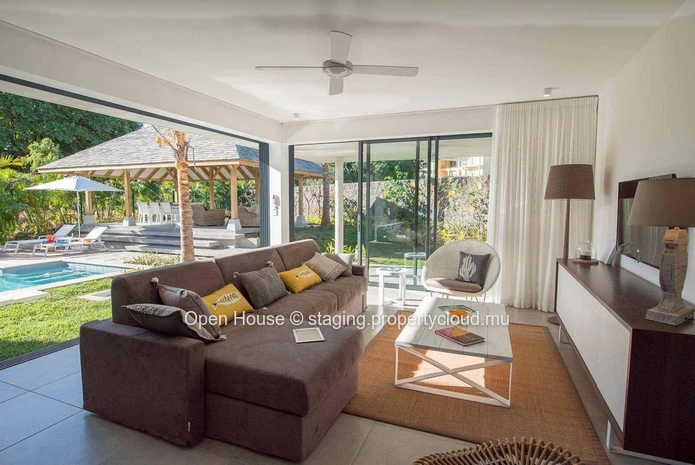 VILLA PDS à vendre à Rivière Noire - Black River, 223m², terrain 688m², 4 chambres, piscine privée, accessible aux ét...