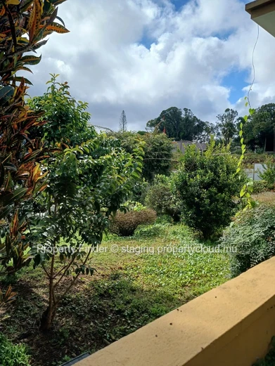 Curepipe House - A Cultural Sanctuary with Garden Views
