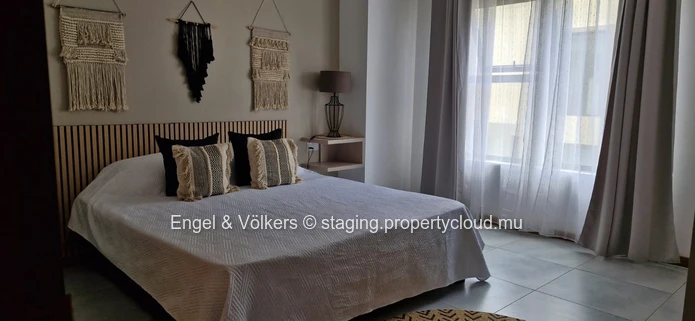 FOR RENT : 3 Bedroom apartment with rooftop in Flic en Flac