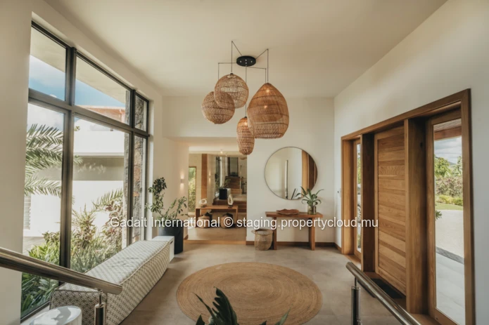 Villa Sunrise : 4 bedroom villa for rent with garden view | Anahita Beau Champ