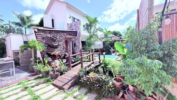Villa for sale in Tamarin