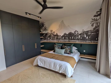 5 Bedroom Villa