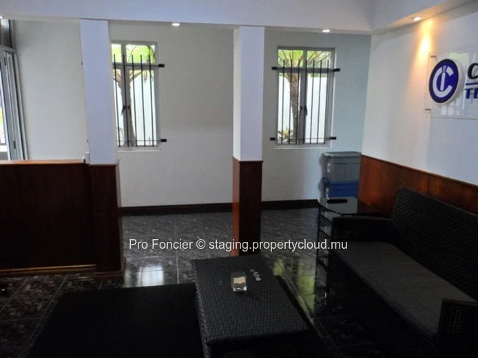 Commercial building in Vacoas - Well situated 