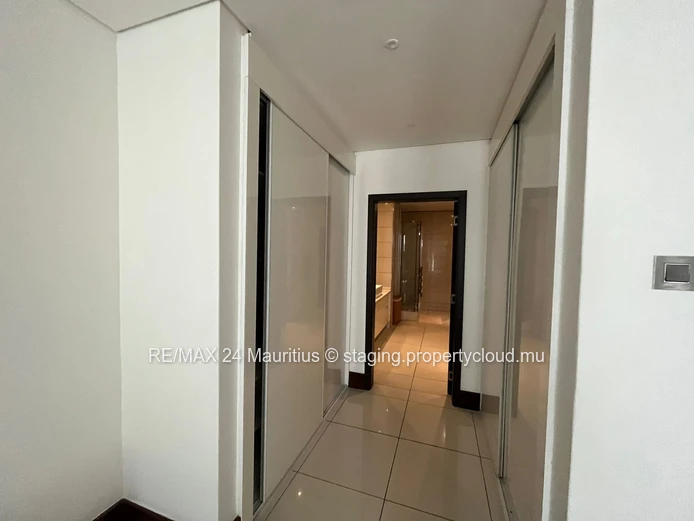 Beautiful fully furnished 3 bedrooms RES apartment of 245m2 for sale at Grand Baie La Croisette.