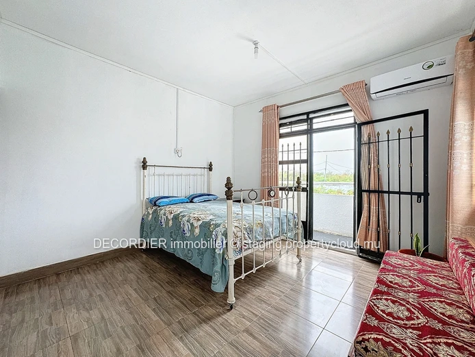 Investment opportunity: Large house in Mont Choisy