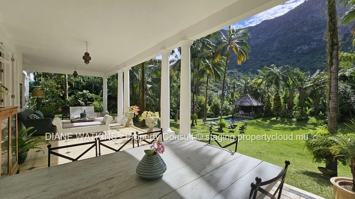 Spacious 5 bedroom house for sale in Moka Mauritius