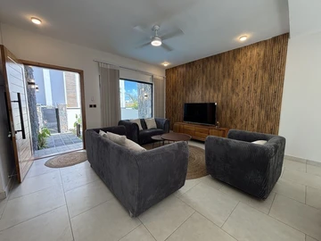4 Bedroom Villa