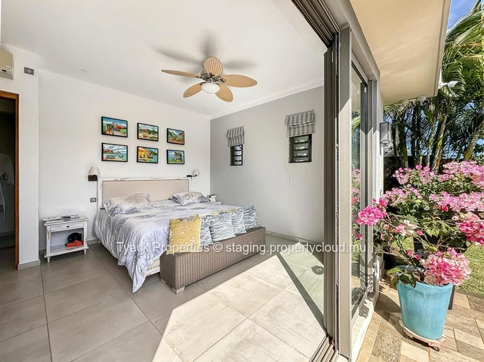 Luxury 3-Bedroom Villa with Private Pool – Balaclava