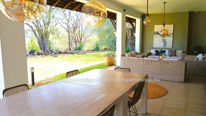 For Sale: Luxurious 4-Bedroom Villa in Tamarin