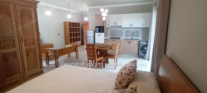 Petite Rivière Noire Domaine de Palmyre Maison de plain-pied de 3 càc 3sdb séjour salon bureaux piscine sur 39.5 perc... (Mandat exclusif)