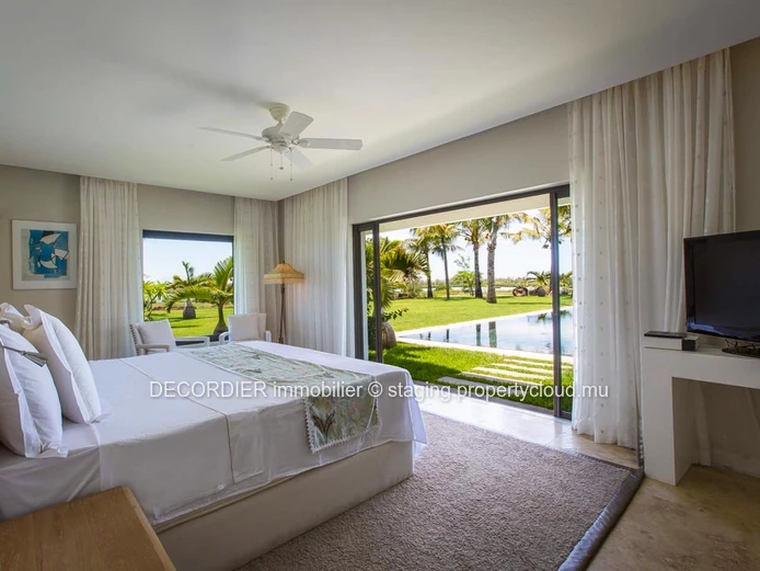 Contemporary single-storey villa accessible to foreigners
