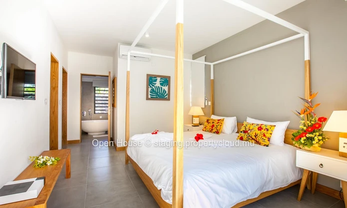 VILLA PDS à vendre à Rivière Noire - Black River, 223m², terrain 688m², 4 chambres, piscine privée, accessible aux ét...