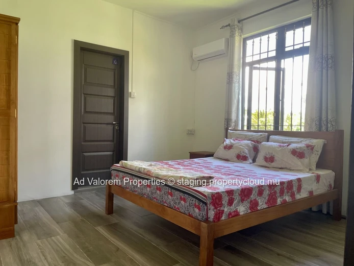 Modern House with Private Pool for rent – Belle Mare
