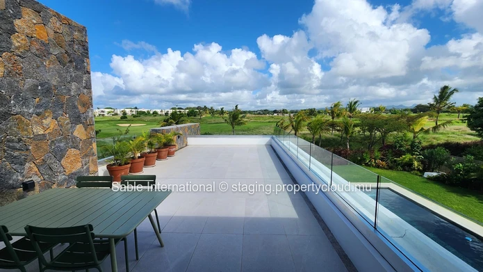 Luxury Golf Villa with Private Pool in Roches Noires! Fully furnished. 