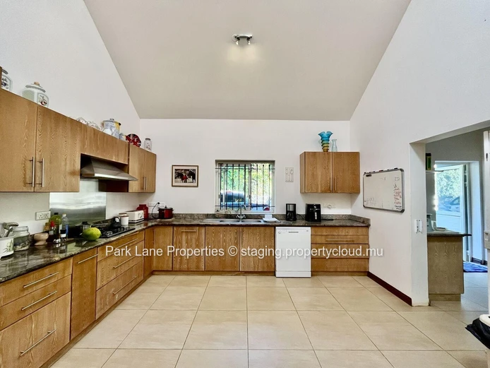 Colonial Elegance: A Tranquil Retreat in Chamarel (Sole Mandate)