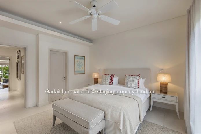 Velvet 1202 : Apartment with sea view & private pool at Beau Champ