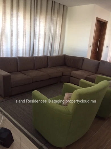 Villa meublée spacieuse avec 6 chambres, garage et piscine dans un morcellement sécurisé