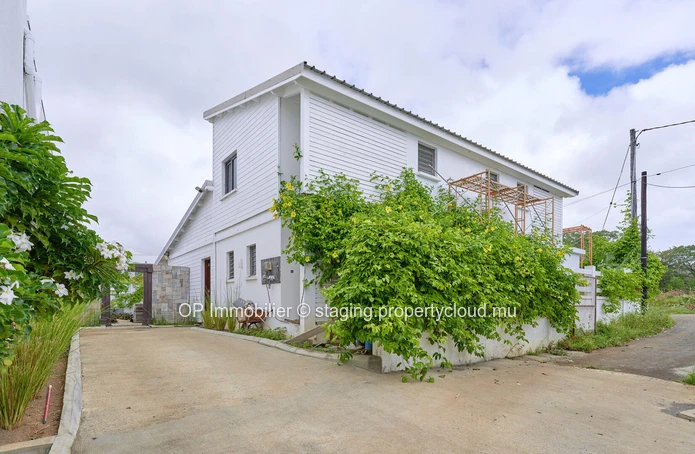 Luxury 3-bedroom villa with private pool in the heart of Grand Baie