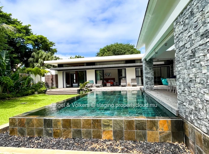 A Rare Masterpiece of Luxury Living in Pereybere