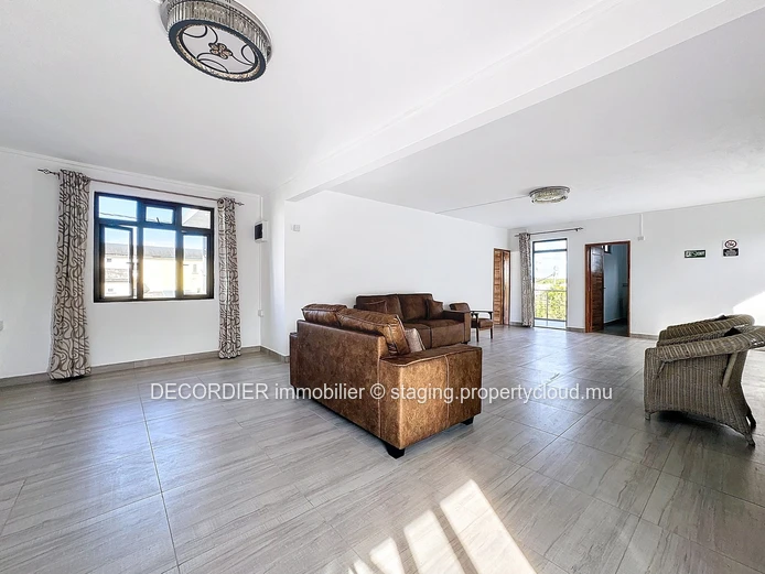 Detached house with  barbecue area (Sole Mandate)