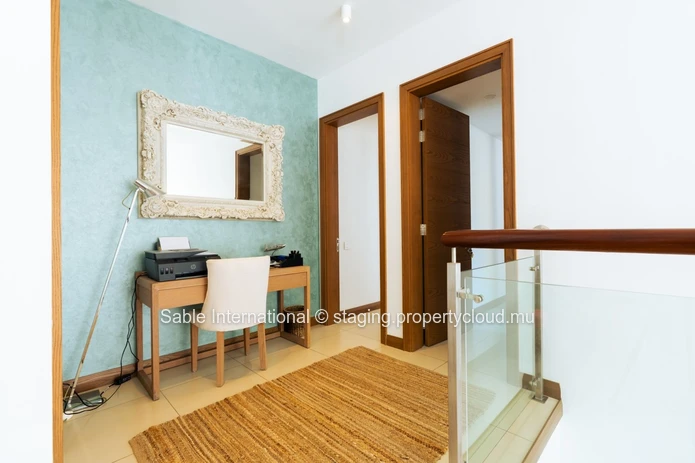 Villa PDS à vendre à Péreybère, 416m², 3 chambres, piscine privée, Vue mer, Proche Golf, Meublé.