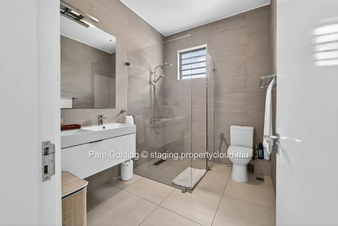Penthouse immaculé et meublé à Tamarin