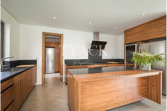Luxueuse Villa avec Vue sur le Golf
