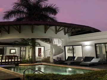 4 Bedroom Villa