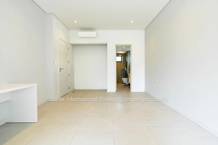 Appartement élégant avec piscine commune à Pointe aux Canonniers - Caractéristiques modernes, proche des commodités