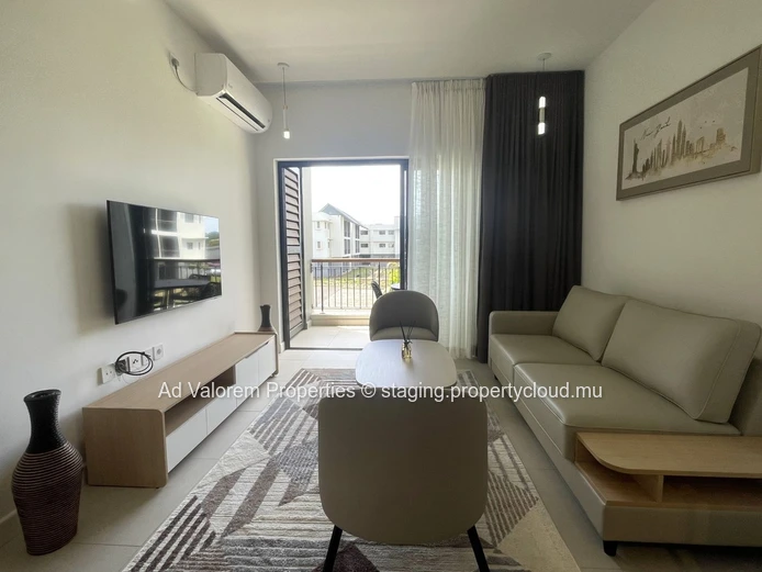 New 2-bedroom apartment with swimming pool – Secure residence in Beau Plan Smart City