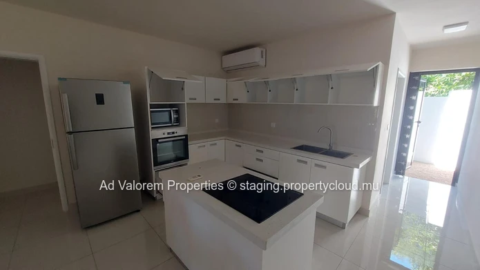 Apartment for sale in Tamarin