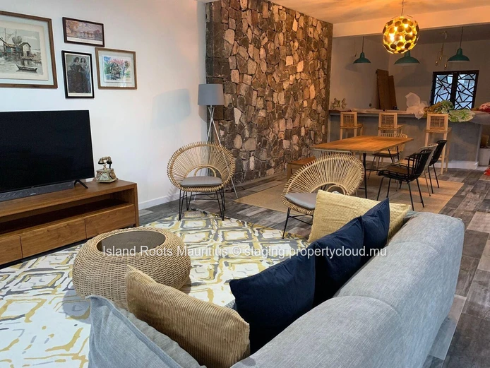 Luxury villa for rent on Calodyne!