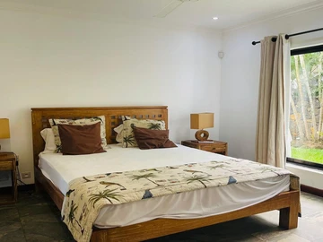4 Bedroom Villa
