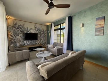 4 Bedroom Villa