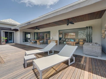 4 Bedroom Villa