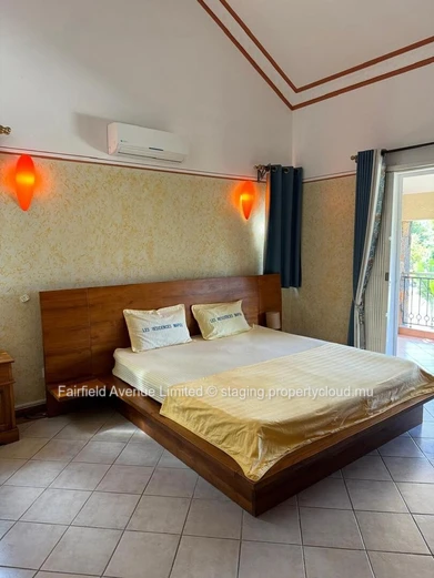 Furnished villa for rent in Bain Boeuf, Pereybere. 150m², 4 bedrooms, outdoor area with shared pool, close to all ame...