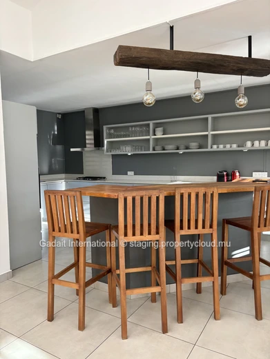 Contemporary 4-Bedroom Villa with Private Pool & Garden in Mauritius for rent